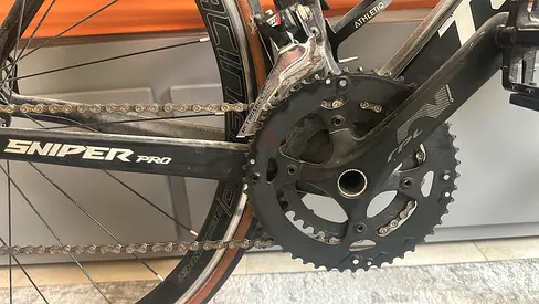 Road bike crankset with chainrings and front derailleur (used)
