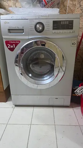 LG washing machine and dryer 8 / 4 kg