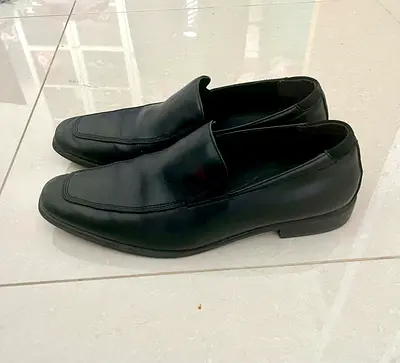 Black leather men shoes size 42