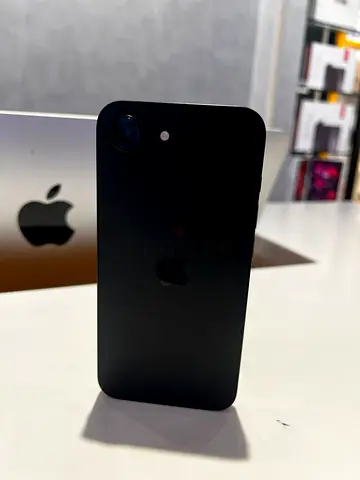 Average Condition - Apple iPhone 16e 5G (128GB) - Phonebot