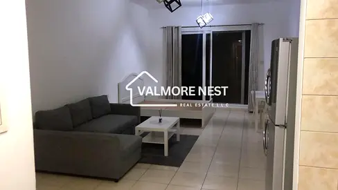 Furnished studio I Prime location I 6 Cheques