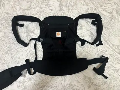Ergobaby Omni 360 Baby Carrier in Onyx Black