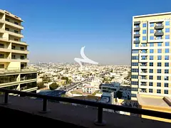 High floor || Spacious 2-Beds || Close to Metro || Family Building