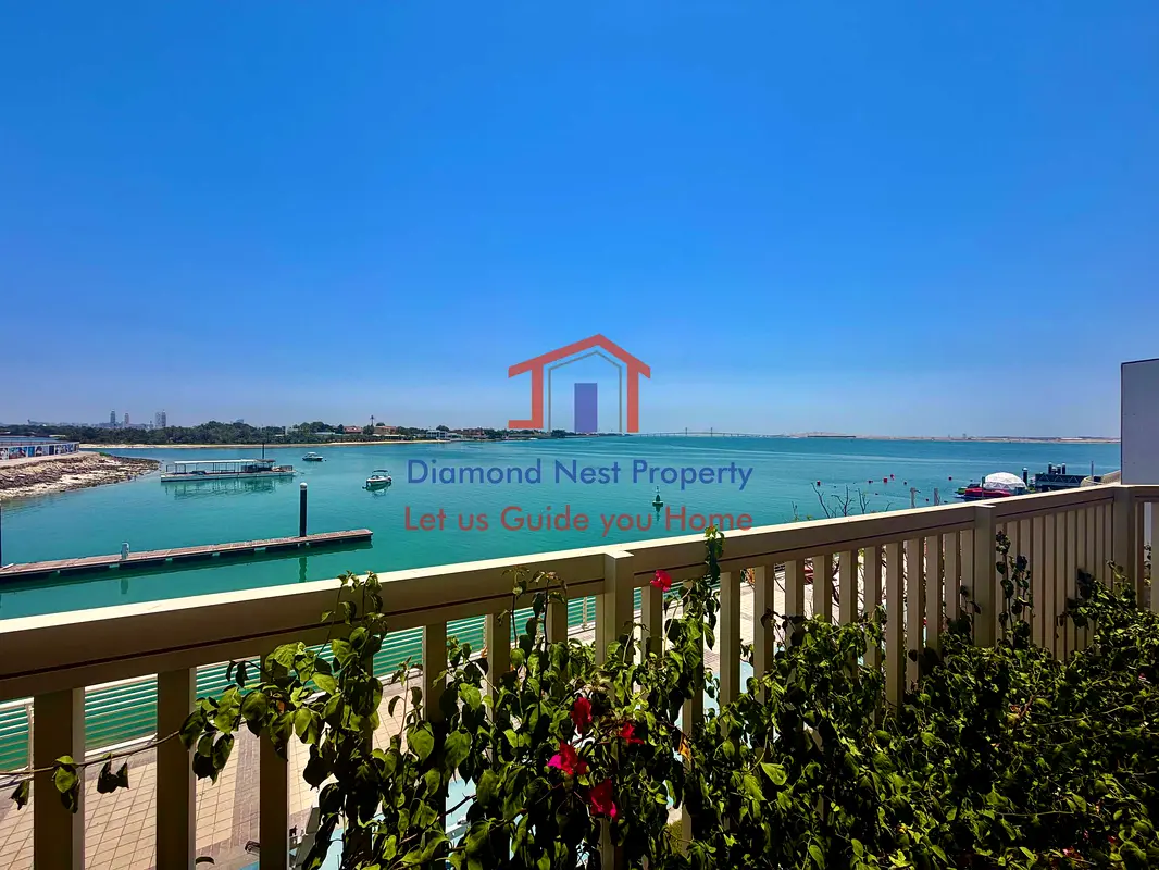 Luxury Living | 4BR Sea View Villa | Prime Location