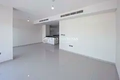 3B Townhouse | Vacant | Single Row