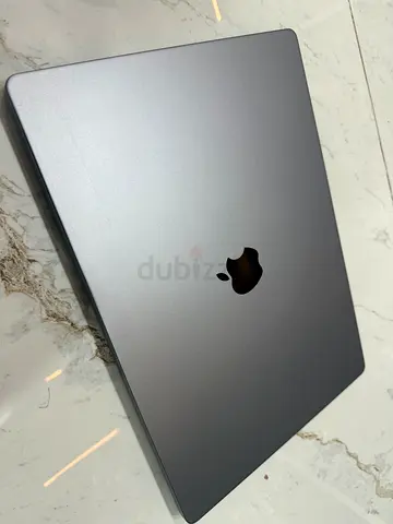 Macbook Pro 16” M1