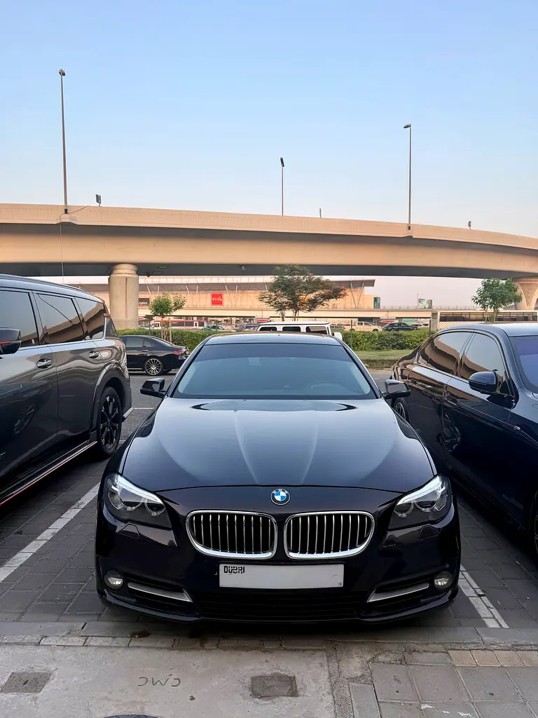 BMW 5-Series 2015 — photo 1 of 5