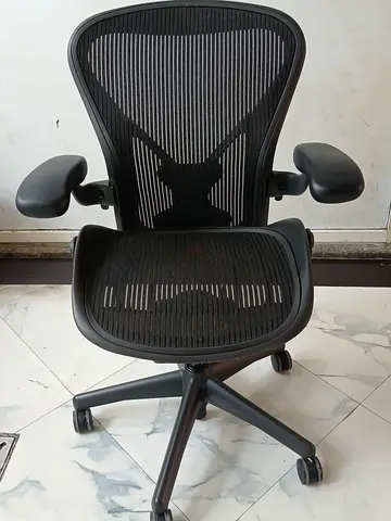 Herman Miller Aeron Chair for Sale ultimate comfort excellent condition Postur fitt