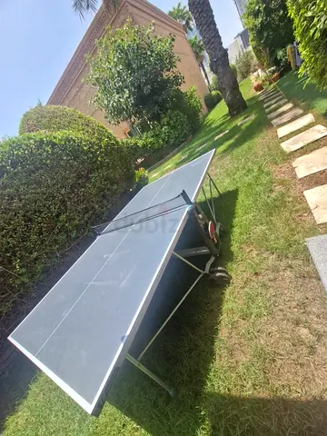 Portable outdoor table tennis / ping pong table - good condition