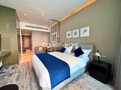 Luxury Studio | Furnished | Canal View