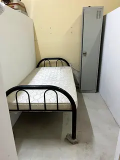 Female bedspace available