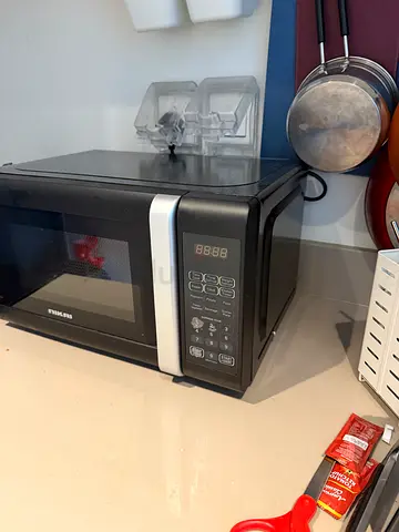 Nikai Microwave Oven 20L 700W