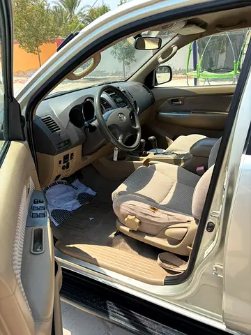2009 Toyota FORTUNER — фото 14