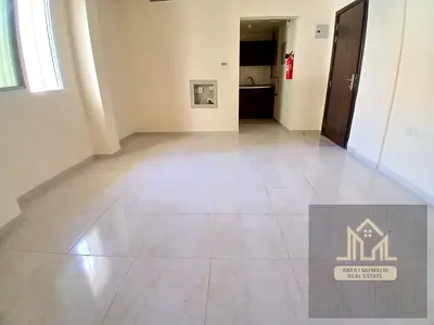 Big Specious APARTMENT \\ NEAT AND CLEAN\\ PRIME LOCATION NEAR BUS STATION