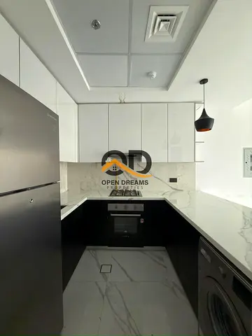 Spacious Layout || Chiller Free || Ready to Move