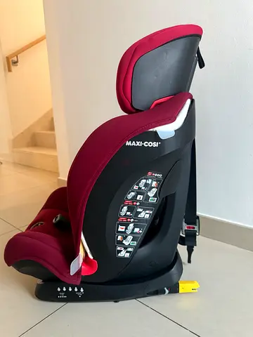 Maxi-Cosi ISOFIX Car Seat – Excellent Condition