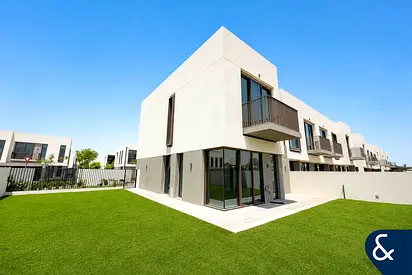 Large Plot | Corner Unit | Close To Park