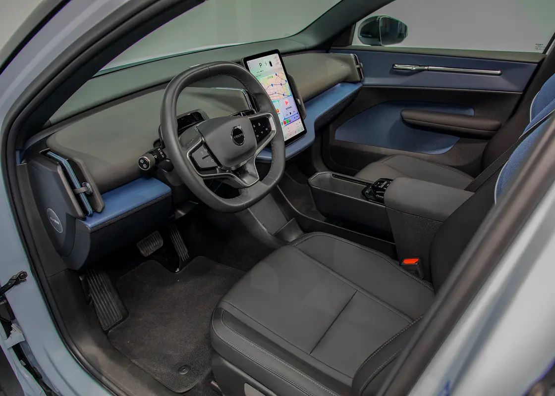 Volvo EX30 2024