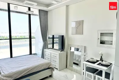 Furnished | Vacant | Modern | Fitted Kitchen