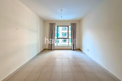 Boulevard Living | Prime Location | Courtyard View
