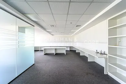 Fully Fitted Unit | Prime Location | DED License