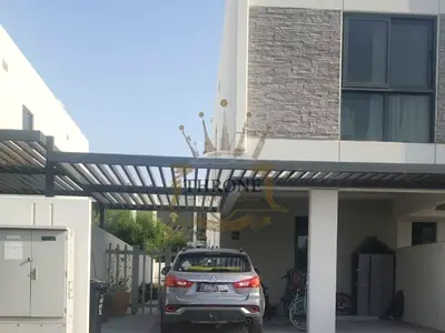End corner | 3br+maid | Close to Park and Pool