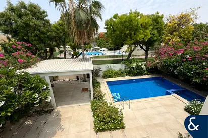 HUGE PRICE DROP | Upgraded | Private Pool