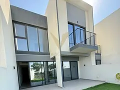 3BR+MAID | SINGLE ROW | VACANT