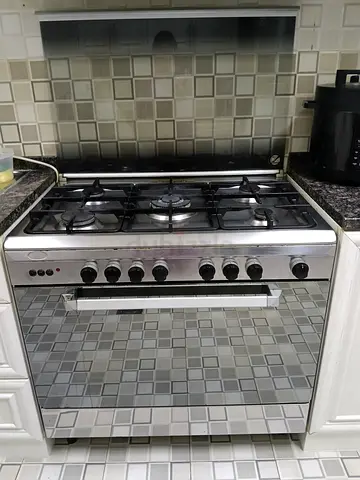 Stainless Steel 5-Burner Gas Cooker with Oven - Good Working Condition