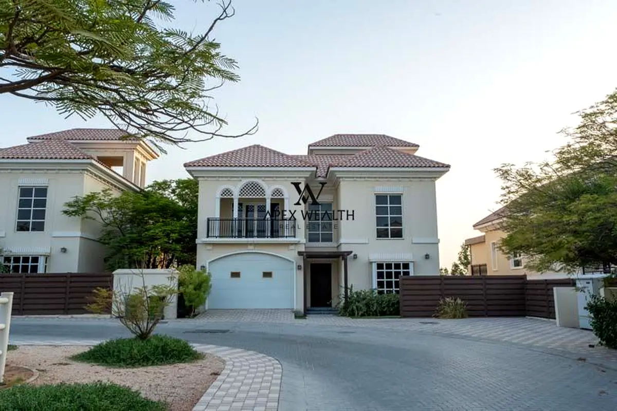 Luxury 5BR Villa | Private Pool | Vacant | Single Row