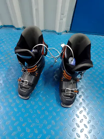 Pair of used downhill ski boots - size not marked (comfortable fit)