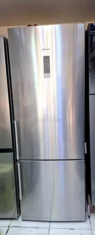 Siemens bottom freezer up fridge latest model neat and clean good condition