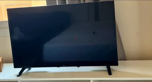 Ikon 40 LED TV Not Smart (Excellent Condition) with Accessories