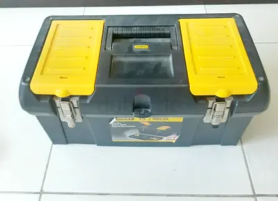 Stanley 19 Metal Latch Toolbox – Used, Good Condition