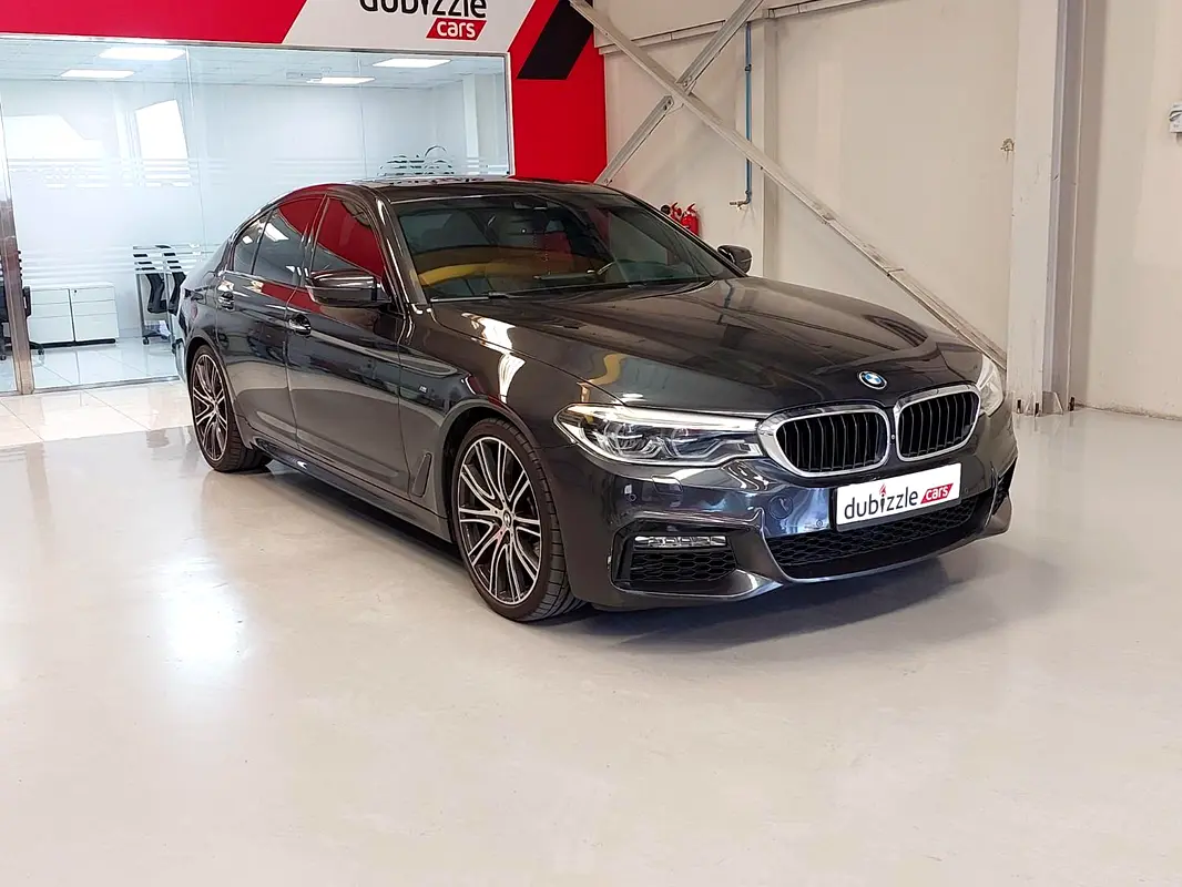 BMW 5-Series 2017 — photo 1 of 14