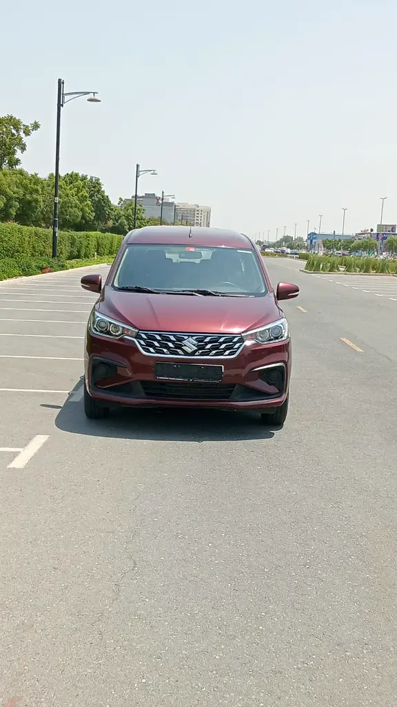 Suzuki Ertiga 2023 — photo 1 of 20