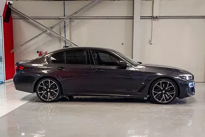 صورة مصغرة 4 لـ 2022 BMW 5-SERIES
