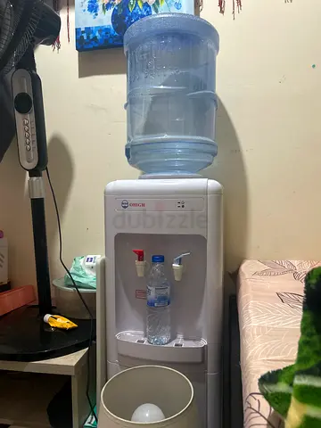 White Water Dispenser for Hot and Cold Water