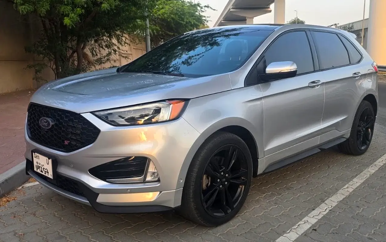 Ford Edge 2019 — photo 1 of 11
