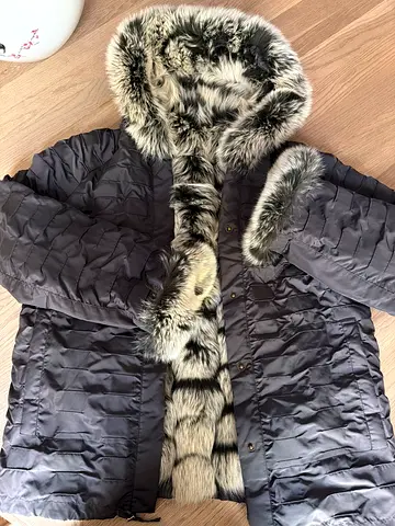 Gerar Darrel Women’s reversible padded winter jacket with faux fur hood - size M