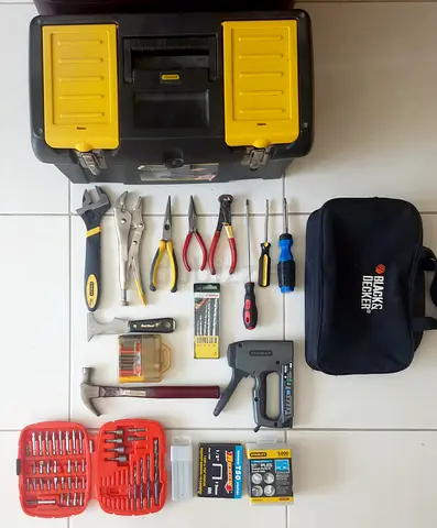 Complete Home Tool Set 18 Items– Used, Excellent Condition