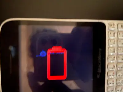 BlackBerry Q5 - with dead pixel