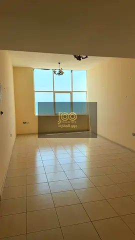 A peaceful home with a stunning direct sea view, featuring a practical layout and comfortable livin