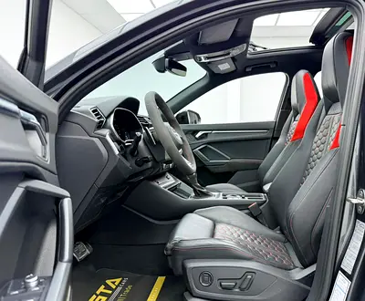 2022 AUDI RS Q3 照片 9