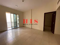 WELL MAINTAINED, STRIGHT LAYOUT, BALCONY, EMR-09