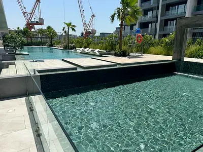 STUNNING POOL VIEW-SPACIOUS STUDIO-READY TO MOVE