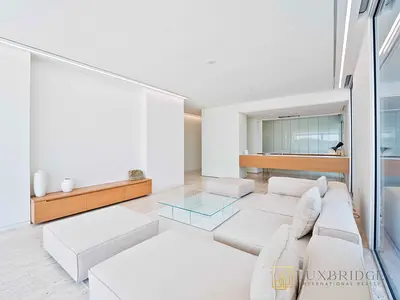 Garden Apartment | Pool Access | Vacant in August