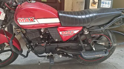 Fuel-Efficient MAX 150cc Bike (June 2024) – Perfect for Daily Commute!
