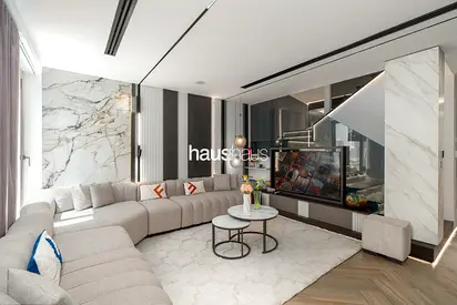 Single Row | Renovated to 4 bedrooms | Upgraded