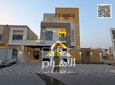 Luxury modern villa with swimming pool for sale, electricity, water, and air conditioning included. Freehold ownership available to all nationalities.